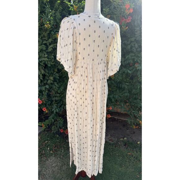 SOLD OUT - Picture 3 of 6